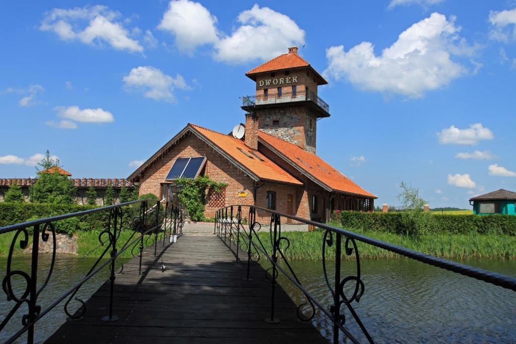 Hotel Dworek Debowko Bartoszyce Exterior foto